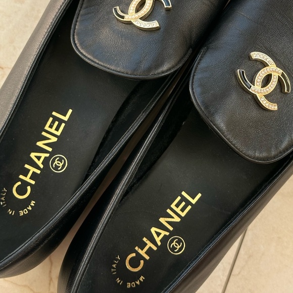 CHANEL LOAFERS- RARE - Picture 7 of 7